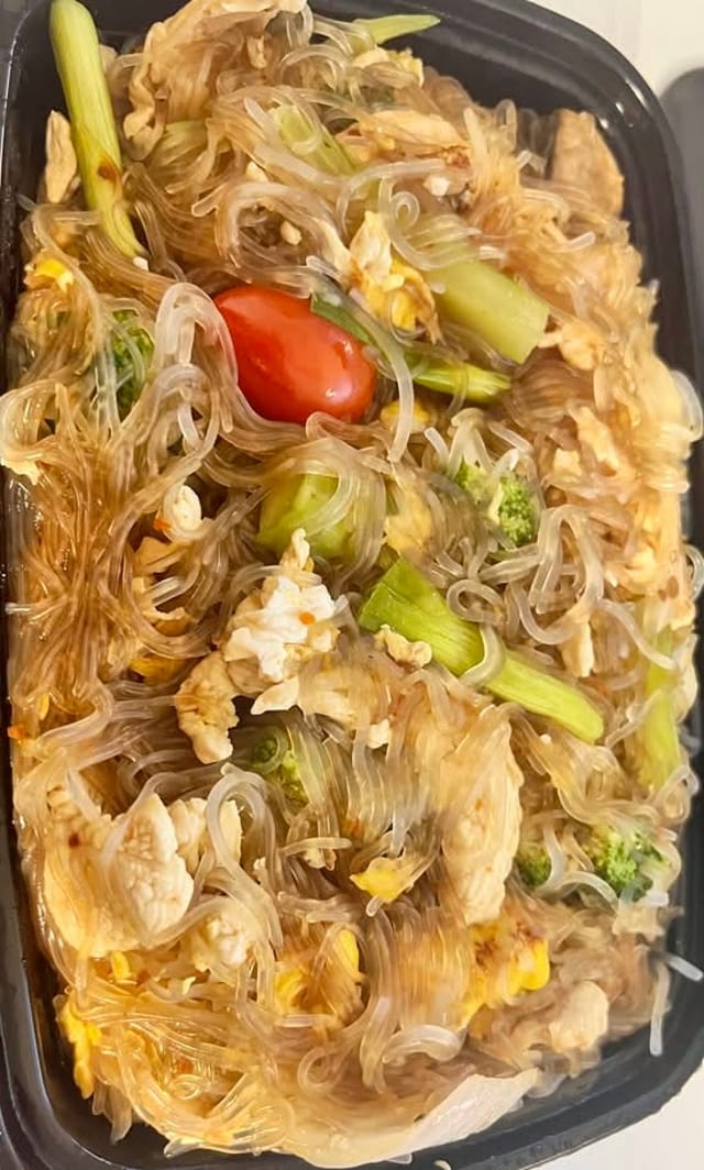 Pad Woon Sen.