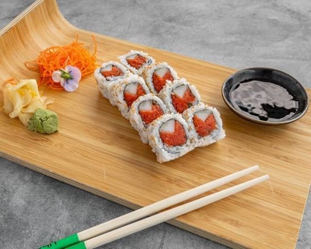Tuna Roll.